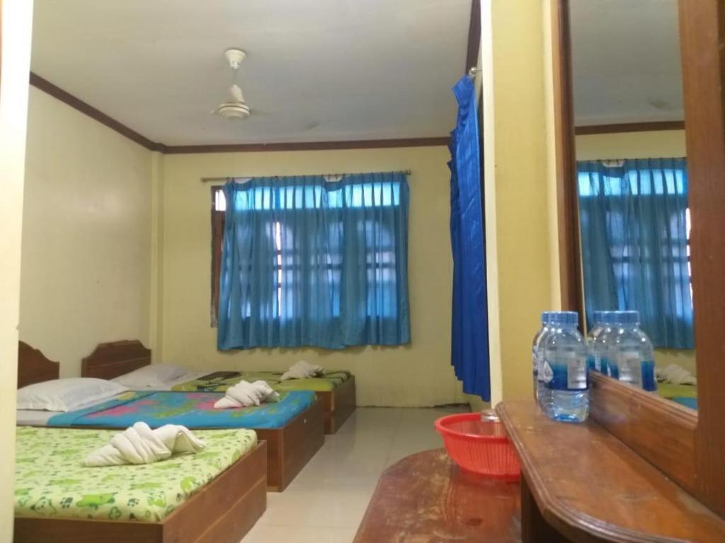 Lankham Hotel Pakse Buitenkant foto